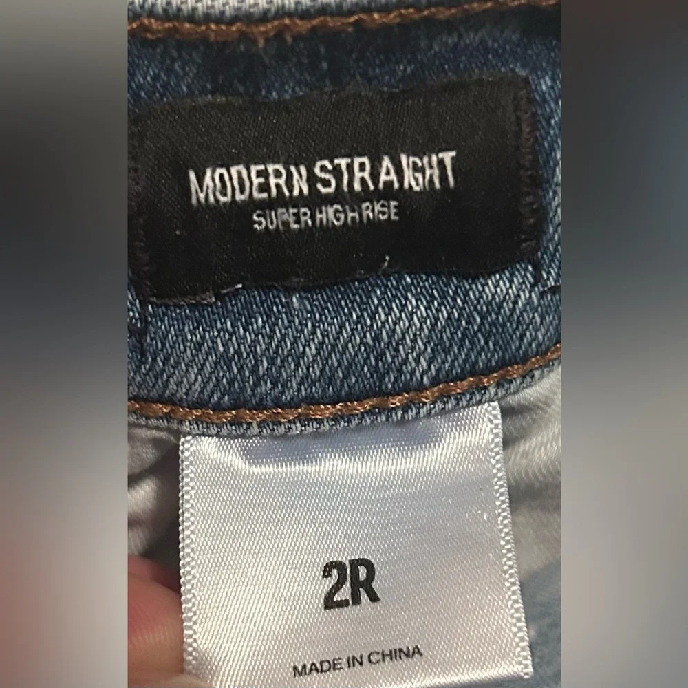 Express modern straight super high rise jeans size 2 - Picture 7 of 9